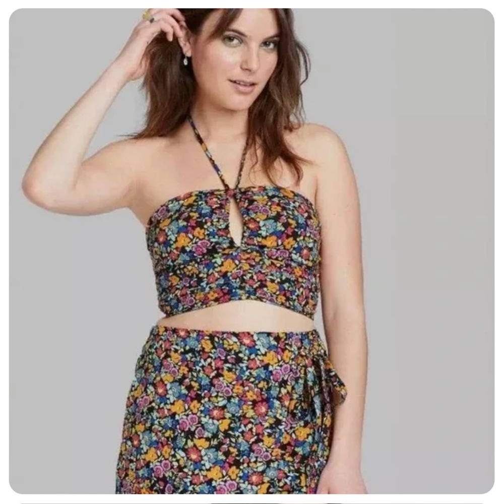 Black floral Halter Crop